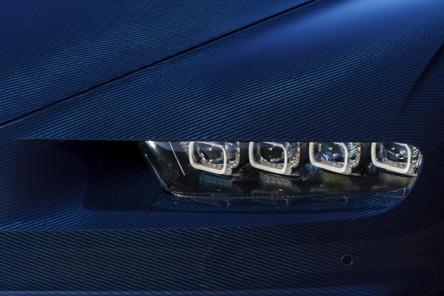 Детали экстерьера Bugatti Chiron 2016 года  (NA) (фото 17 из 39)